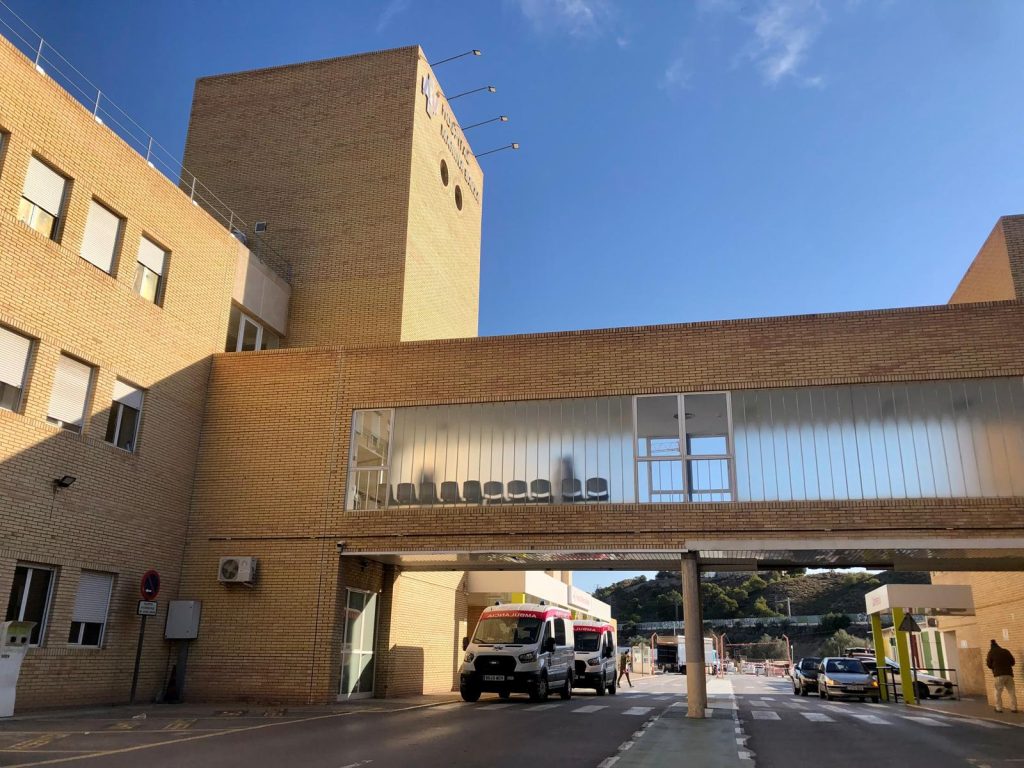 El PSPV denuncia que las 112 nuevas camas del Hospital de la Marina Baixa siguen sin licitación